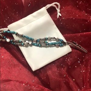 NWOT Lucky Brand Turquoise stylish clasp bracelet